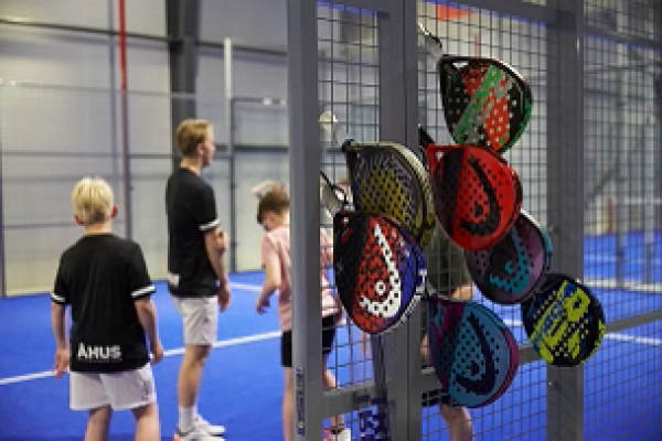 Vi erbjuder padel paa din semester i Skaane